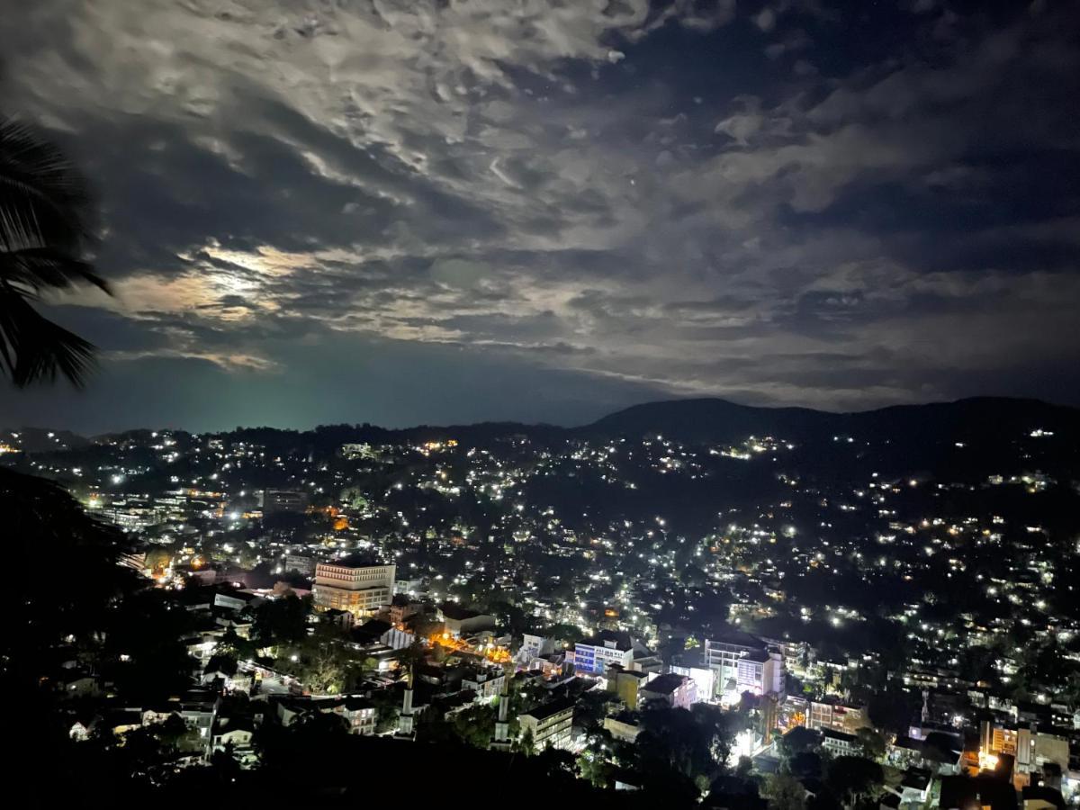 The Skydeck Kandy Eksteriør billede