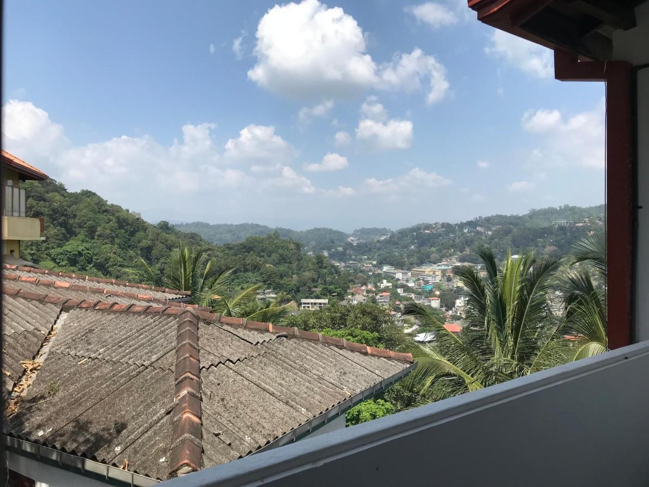 The Skydeck Kandy Eksteriør billede